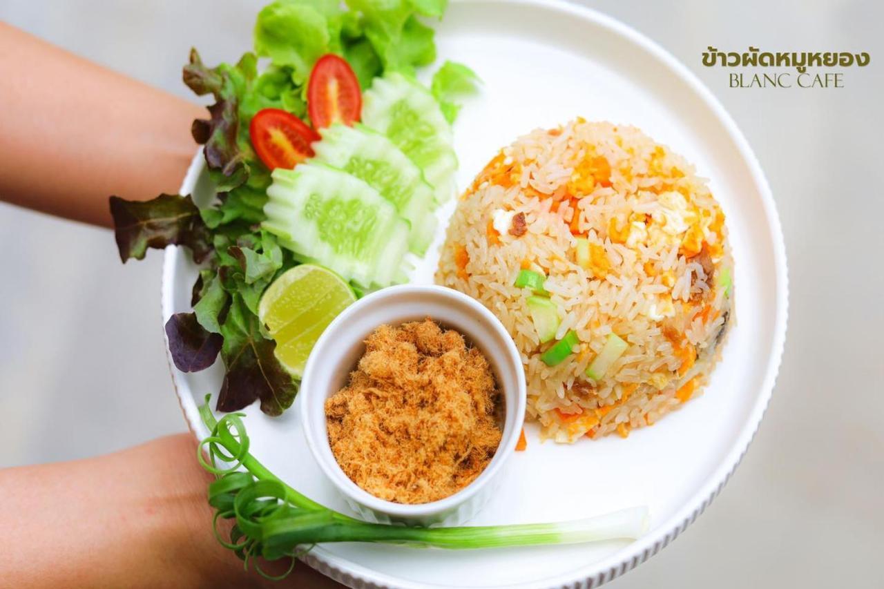 Ananzitra Hotel Kanchanaburi Luaran gambar